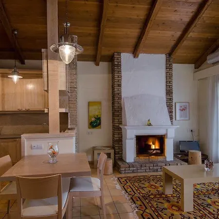 Kaminos Resort Ξενοδοχείο Λίμνη