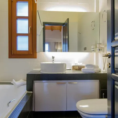 Ξενοδοχείο Kaminos Resort 4*