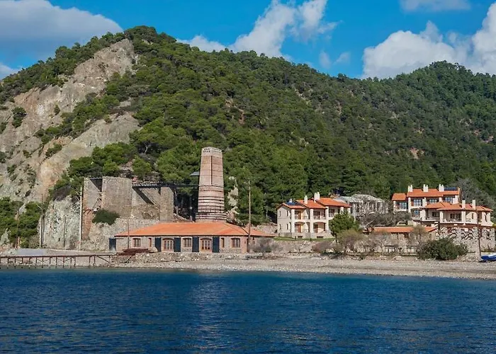 Ξενοδοχείο Kaminos Resort 4*