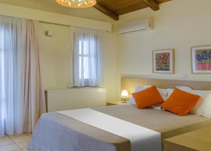 Kaminos Resort 4* Λίμνη