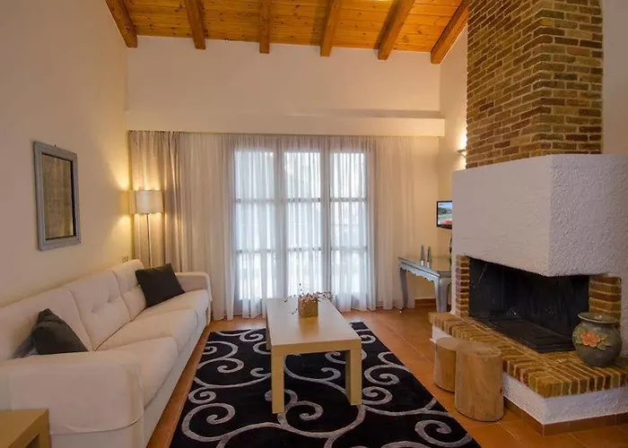 Ξενοδοχείο Kaminos Resort