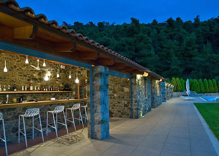 Kaminos Resort 4* Λίμνη