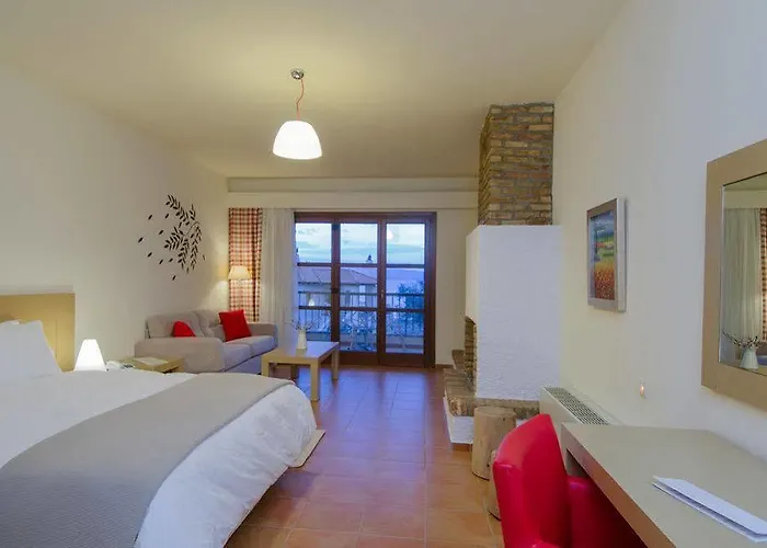 Kaminos Resort 4* Λίμνη